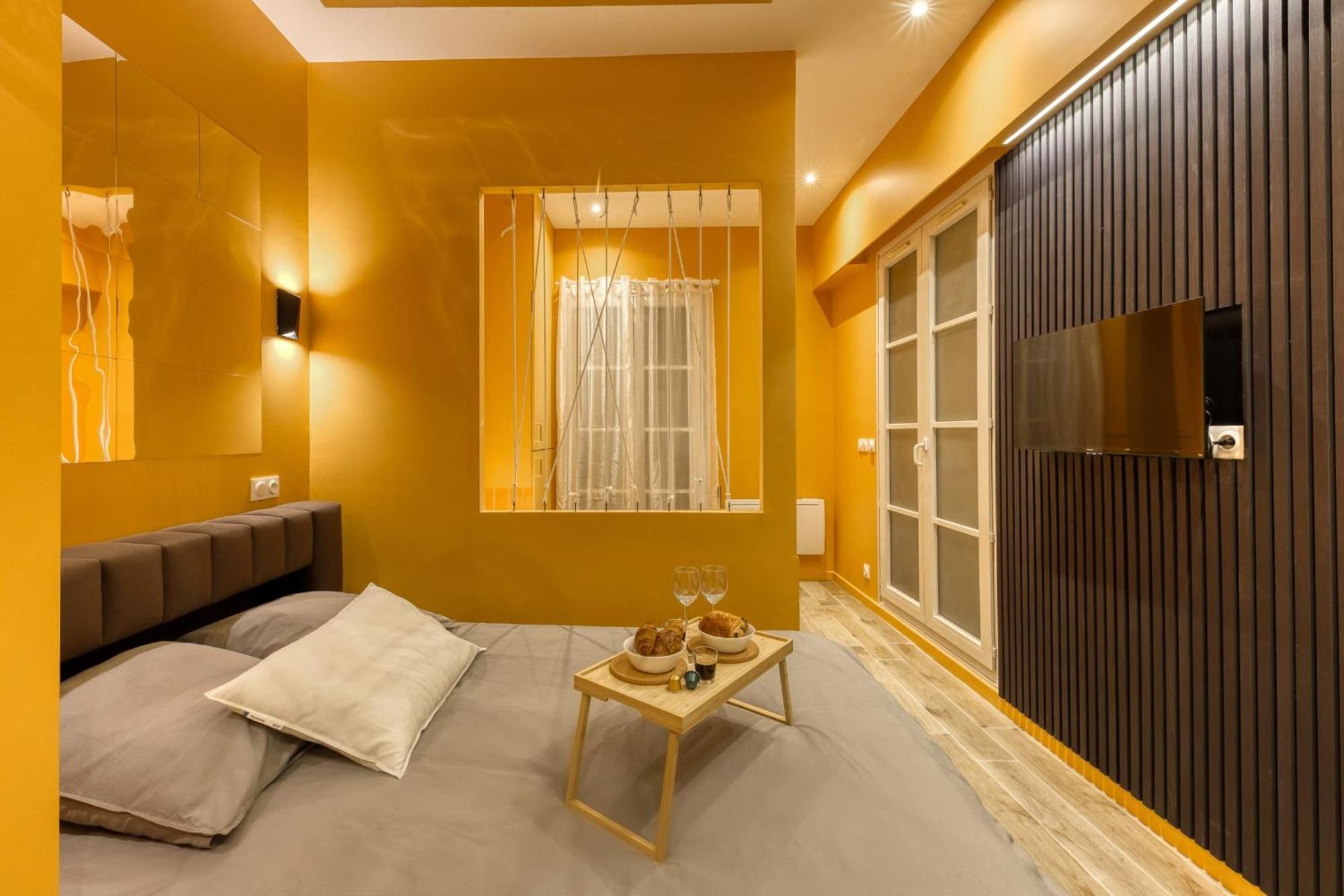 Deluxe Spa Suite Caramel Sweetness Мелюн Екстериор снимка